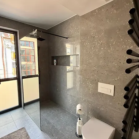 Mategoldapartment Iv *